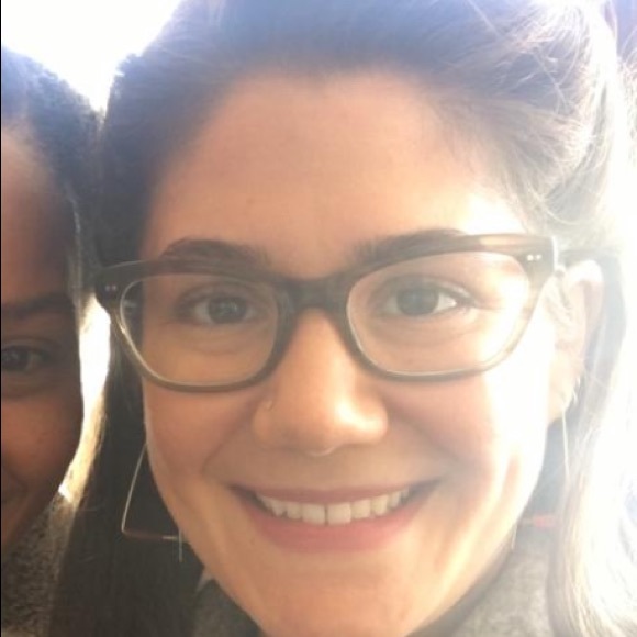 Meet your Posher, Stephanie - Picture 1 of 1